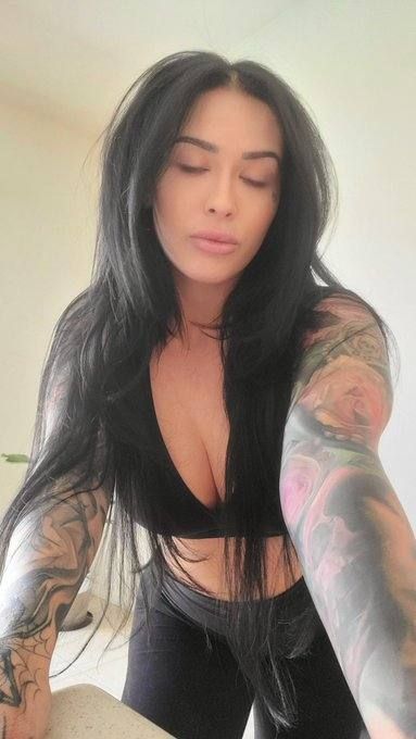 🥵 AND HORNY PUSSY HUNGRY 🥰FOR YOUR DICK 🍆💦AND READY TO SATISFY YOU 🍑💦 - Image 3